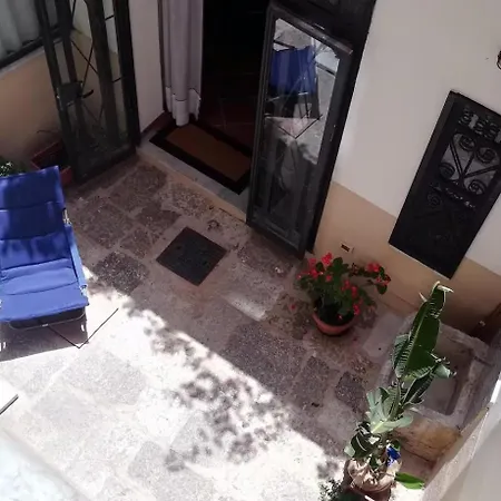 Apartament Cortile Galletti - Cool Flat With Private Courtyard