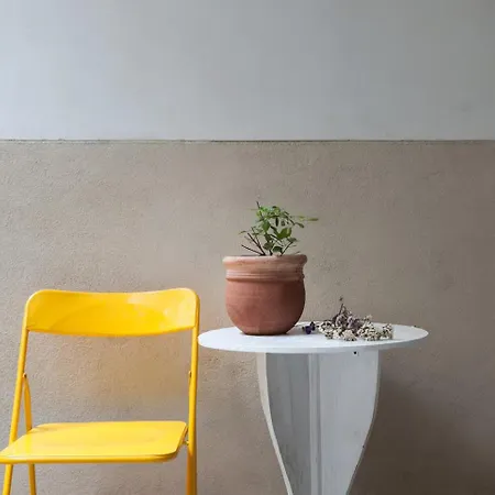 Cortile Galletti - Cool Flat With Private Courtyard *