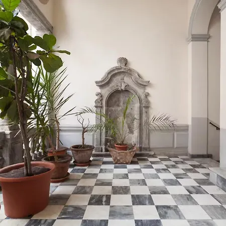Cortile Galletti - Cool Flat With Private Courtyard Palermo