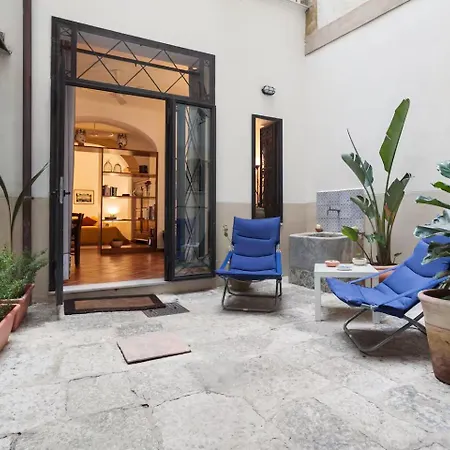 Daire Cortile Galletti - Cool Flat With Private Courtyard *